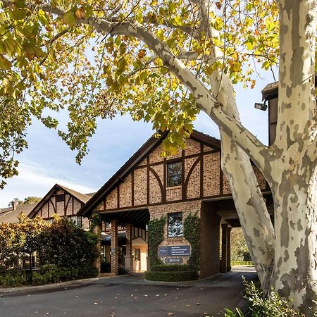 Peppers The Hills Lodge Касл-Хилл Экстерьер фото