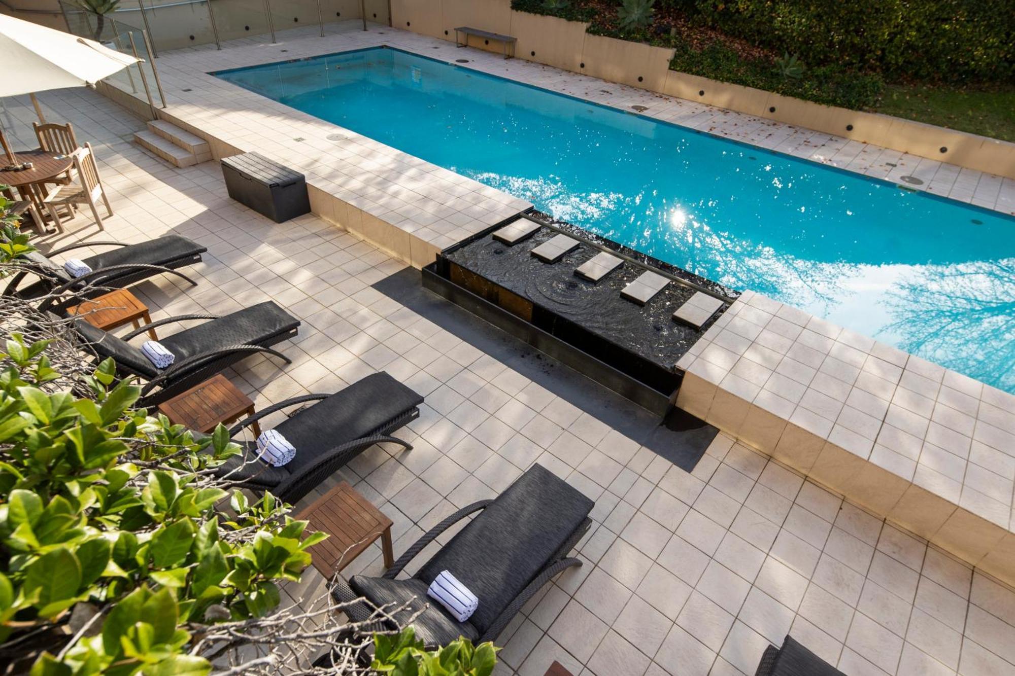 Peppers The Hills Lodge Касл-Хилл Экстерьер фото
