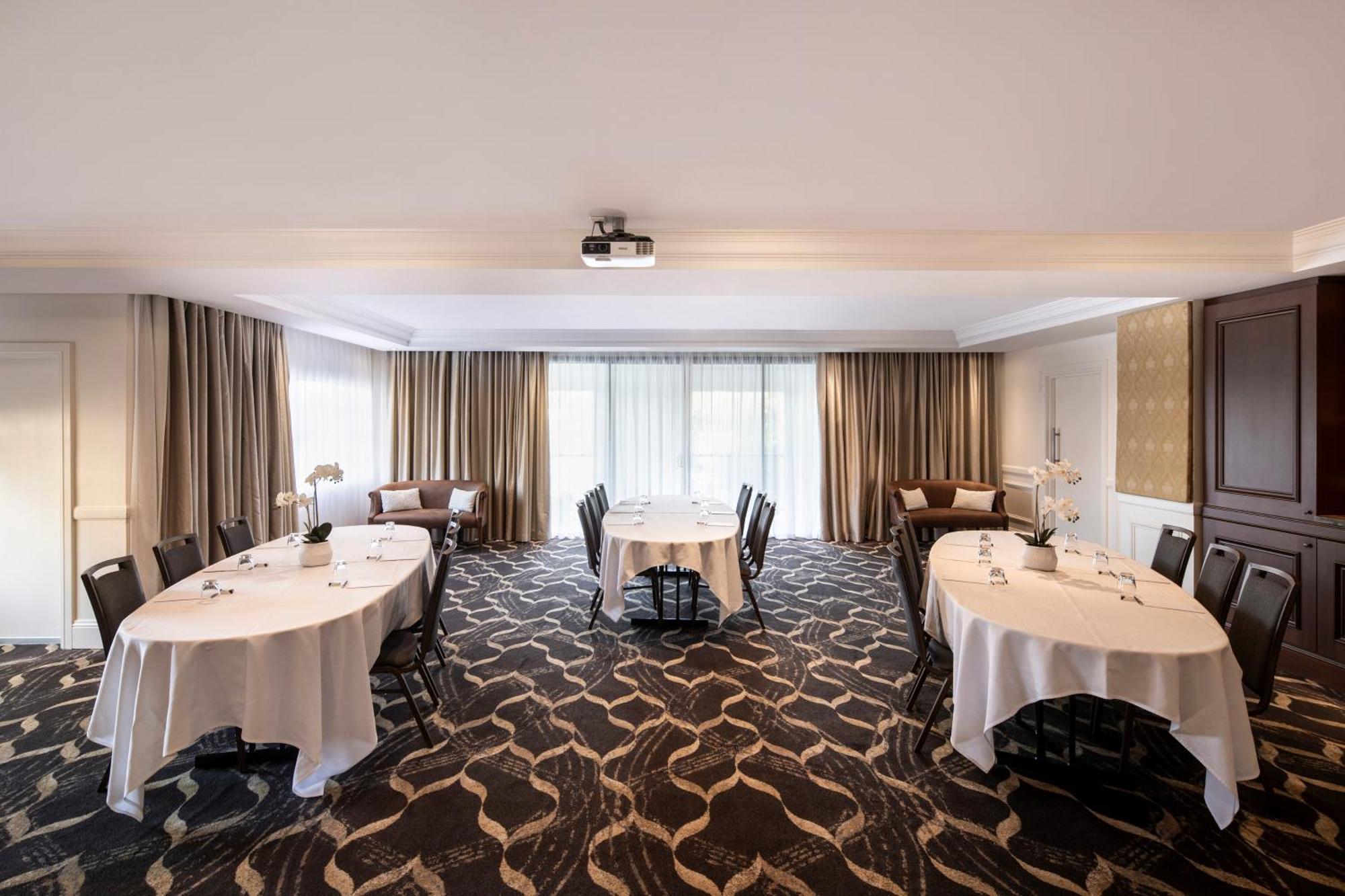 Peppers The Hills Lodge Касл-Хилл Экстерьер фото