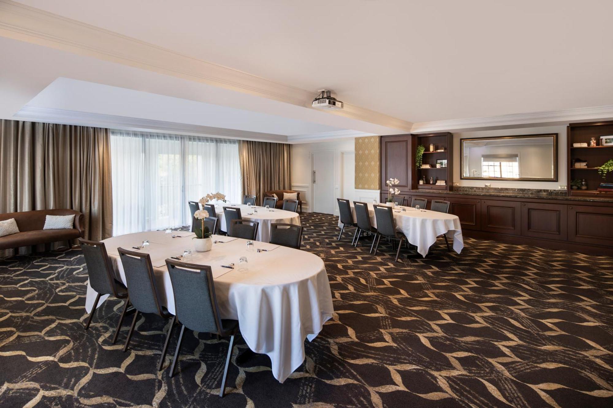 Peppers The Hills Lodge Касл-Хилл Экстерьер фото