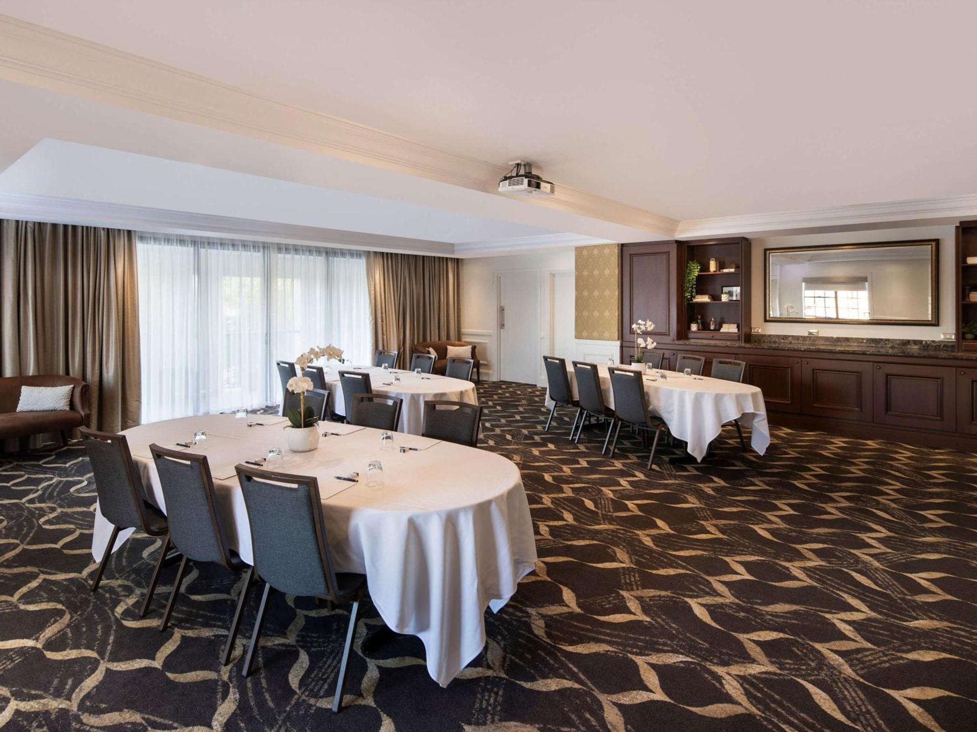 Peppers The Hills Lodge Касл-Хилл Экстерьер фото